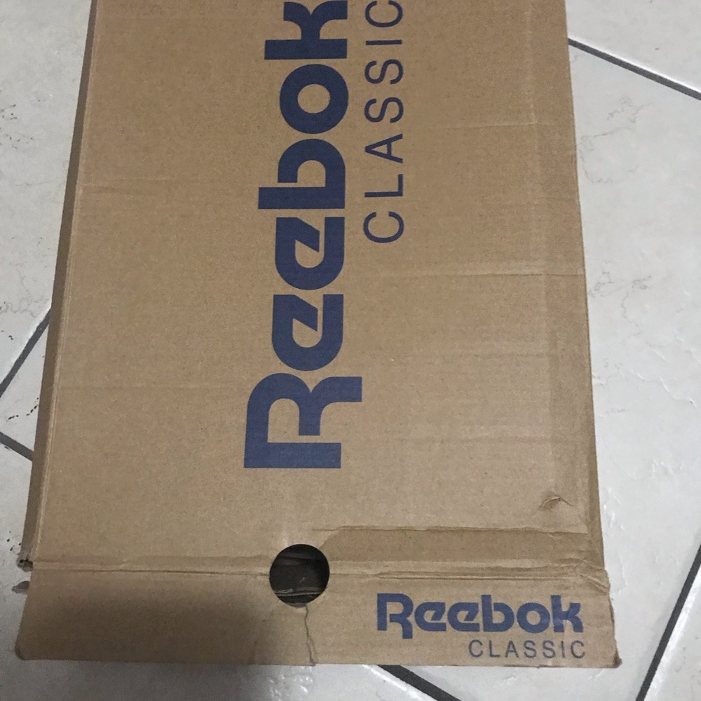 Reebok Classics - image 4